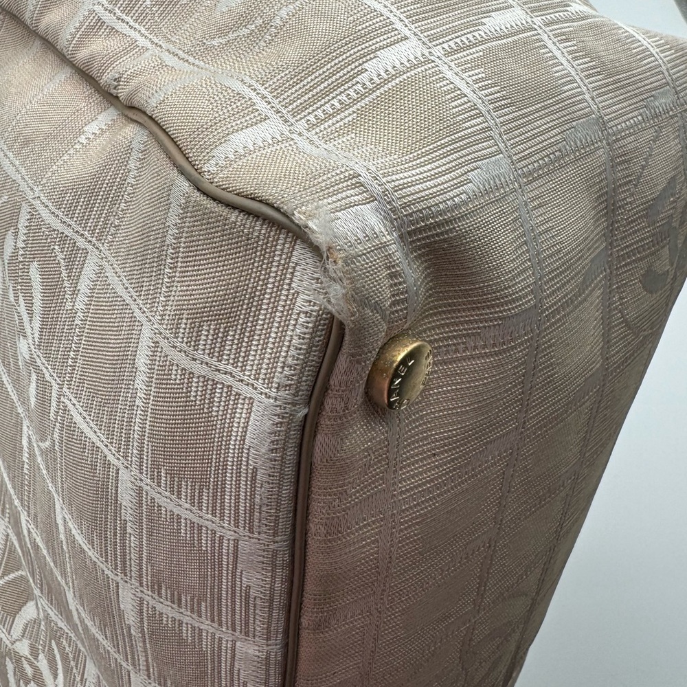 Chanel-Authentic- Travel Line Tote Bag Pink Blush - Picture 5 of 15